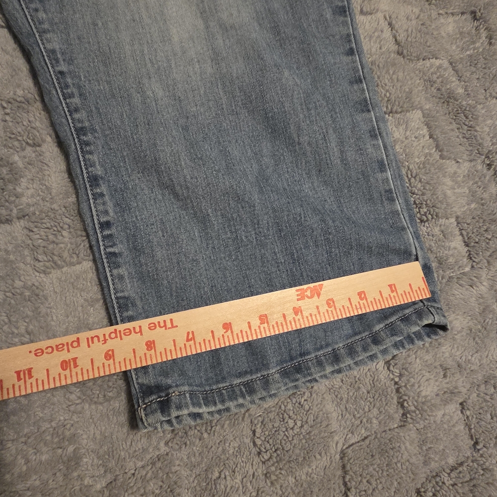 Womans Maurices Classic High-Rise Capri Light Washed Size 22w - Picture 5 of 11